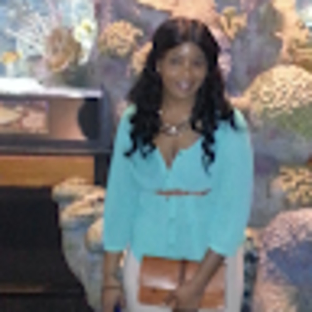 Meet your Posher, Alexus